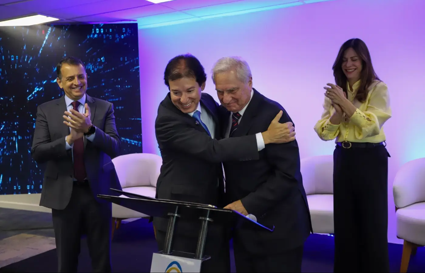 cacb-e-cartorios-lancam-servico-com-acesso-a-informacoes-de-credito