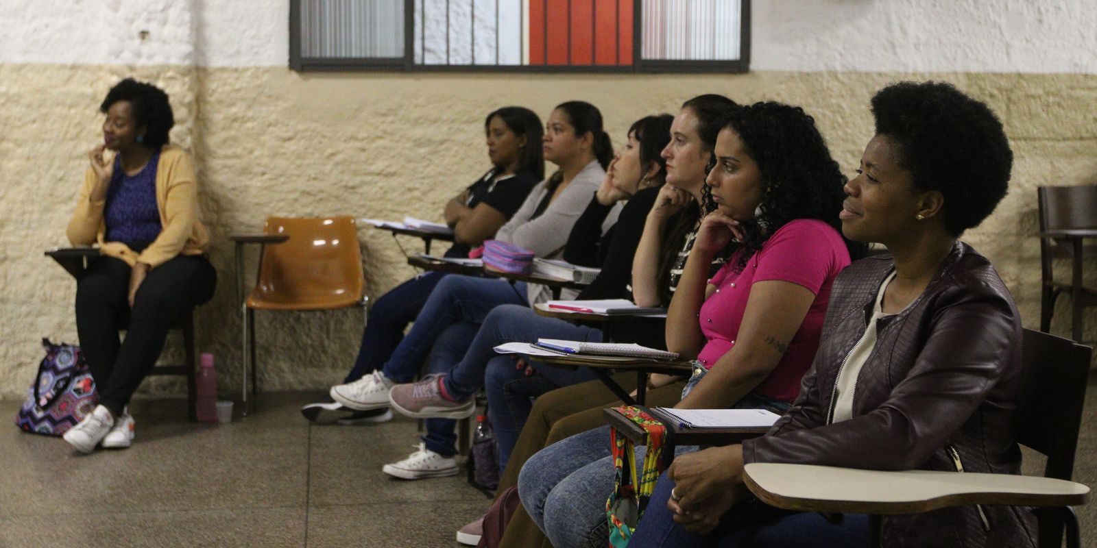 cursinhos-populares-podem-aderir-a-rede-de-apoio-federal-ate-o-dia-4