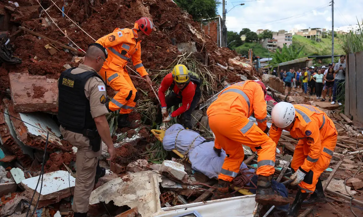 defesa-civil:-prejuizos-por-chuvas-em-municipios-brasileiros-ja-somam-r$-1,4-bilhao-em-2026