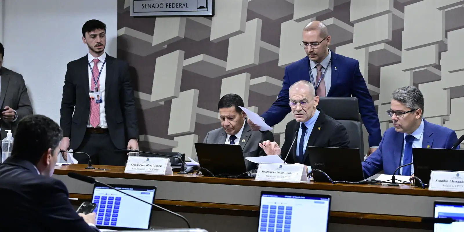 cpi-do-crime-mira-braco-do-pcc-na-faria-lima-e-“a-turma”-do-master