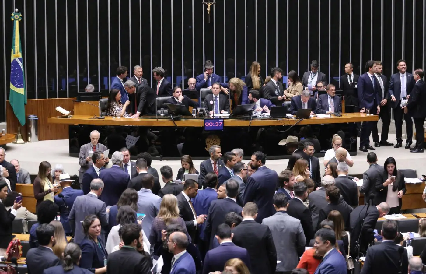 pequenos-empresarios-pressionam-congresso-por-reajuste-do-simples-nacional