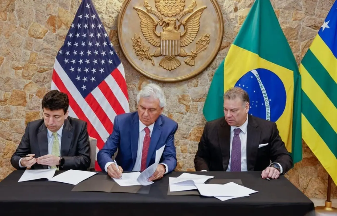 goias-assina-acordo-com-os-eua-para-colaboracao-sobre-minerais-criticos