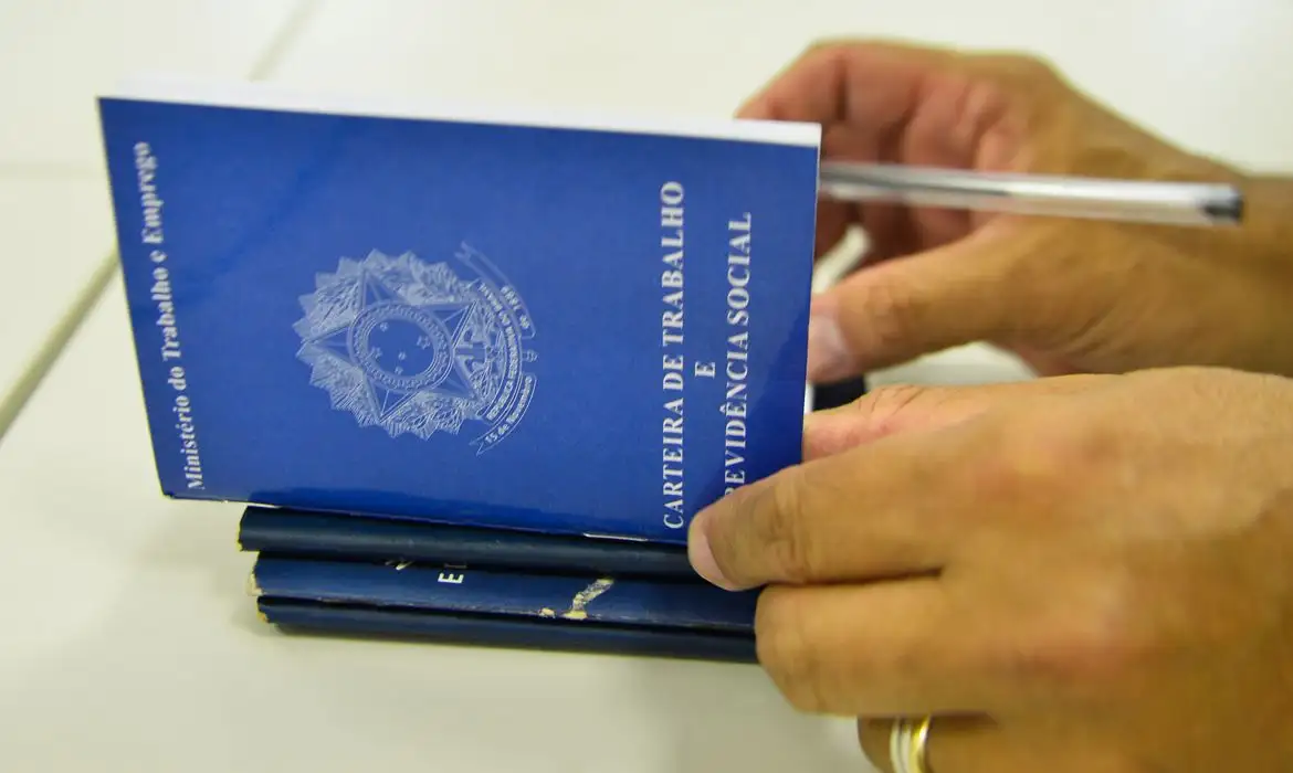 cidades-pequenas-lideram-geracao-de-empregos-formais-em-fevereiro,-aponta-cnm