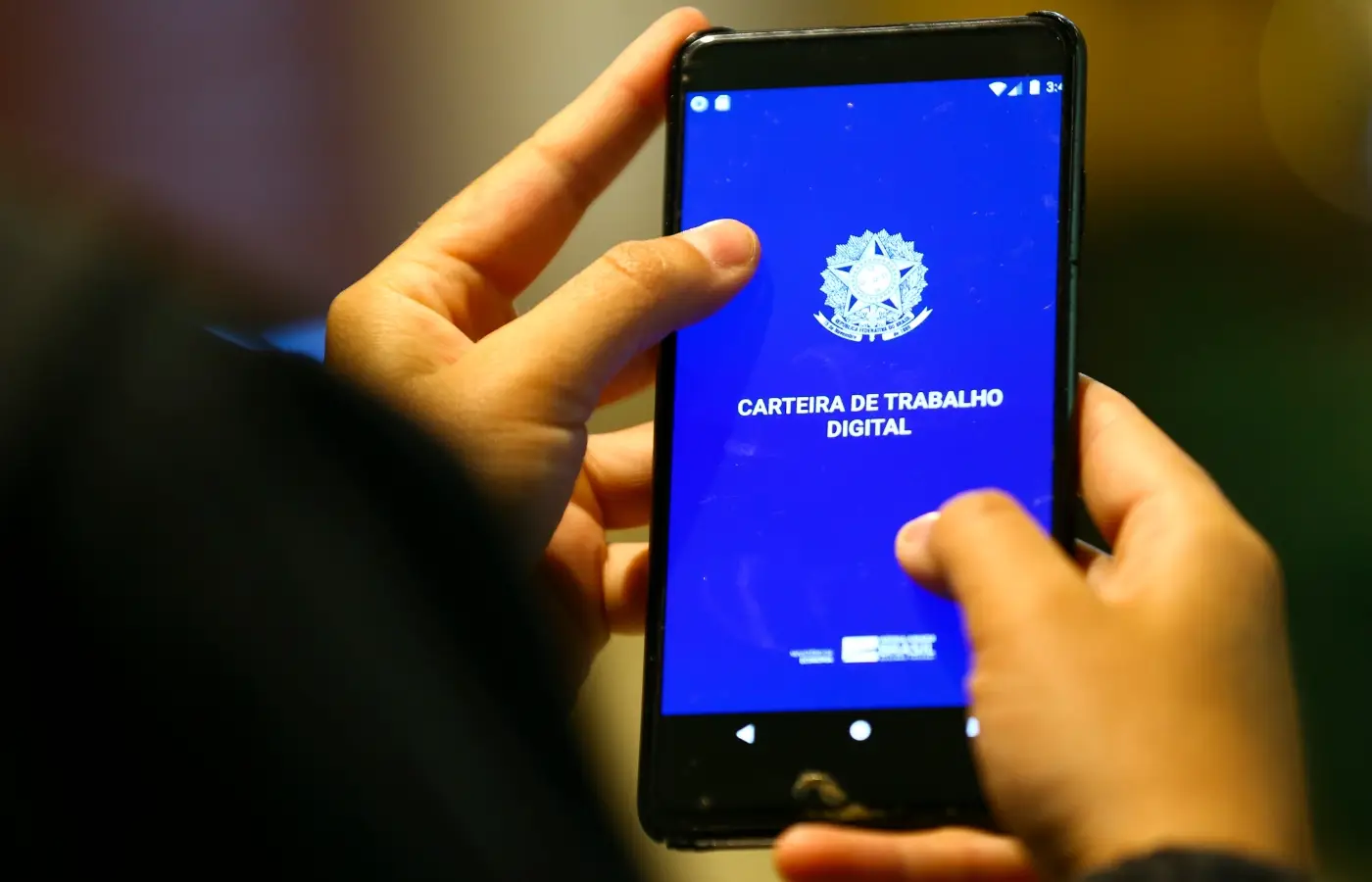 fim-da-jornada-6×1-pode-aumentar-processos-trabalhistas,-avalia-ex-juiz-do-trabalho