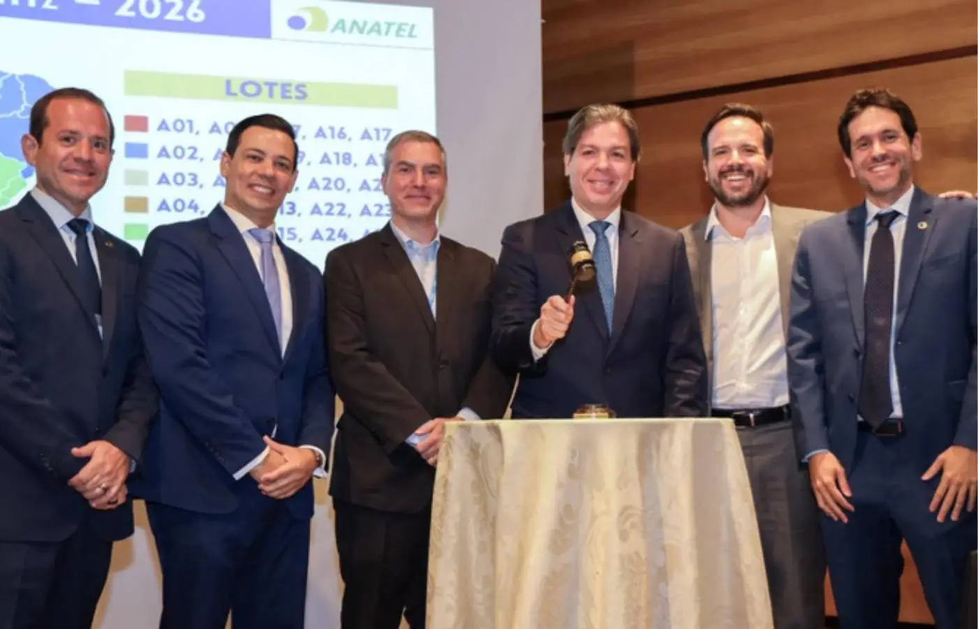 leilao-da-faixa-de-700-mhz-promete-ampliar-internet-em-areas-rurais-e-rodovias-do-pais