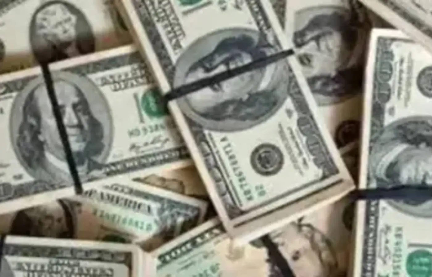 dolar-fecha-ultimo-pregao-cotado-a-r$-4,89